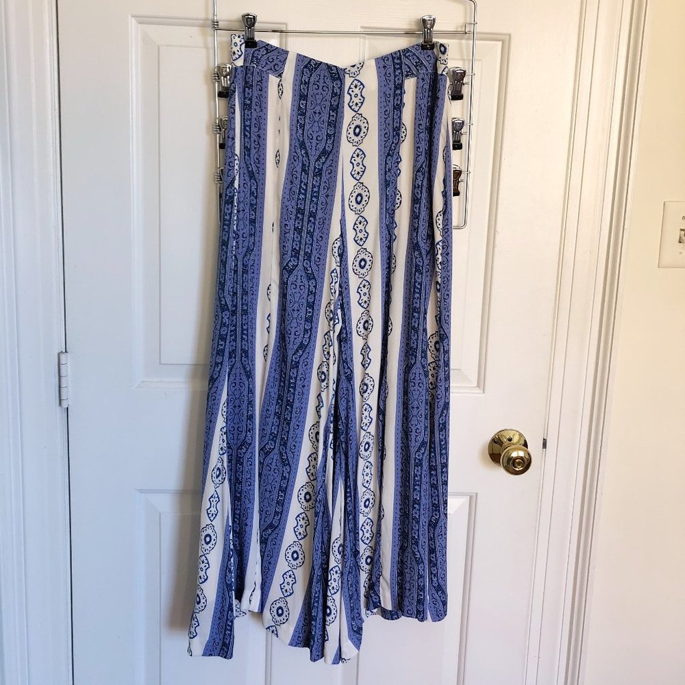 Anthropologie Blue and White Patterned Flowy Pants